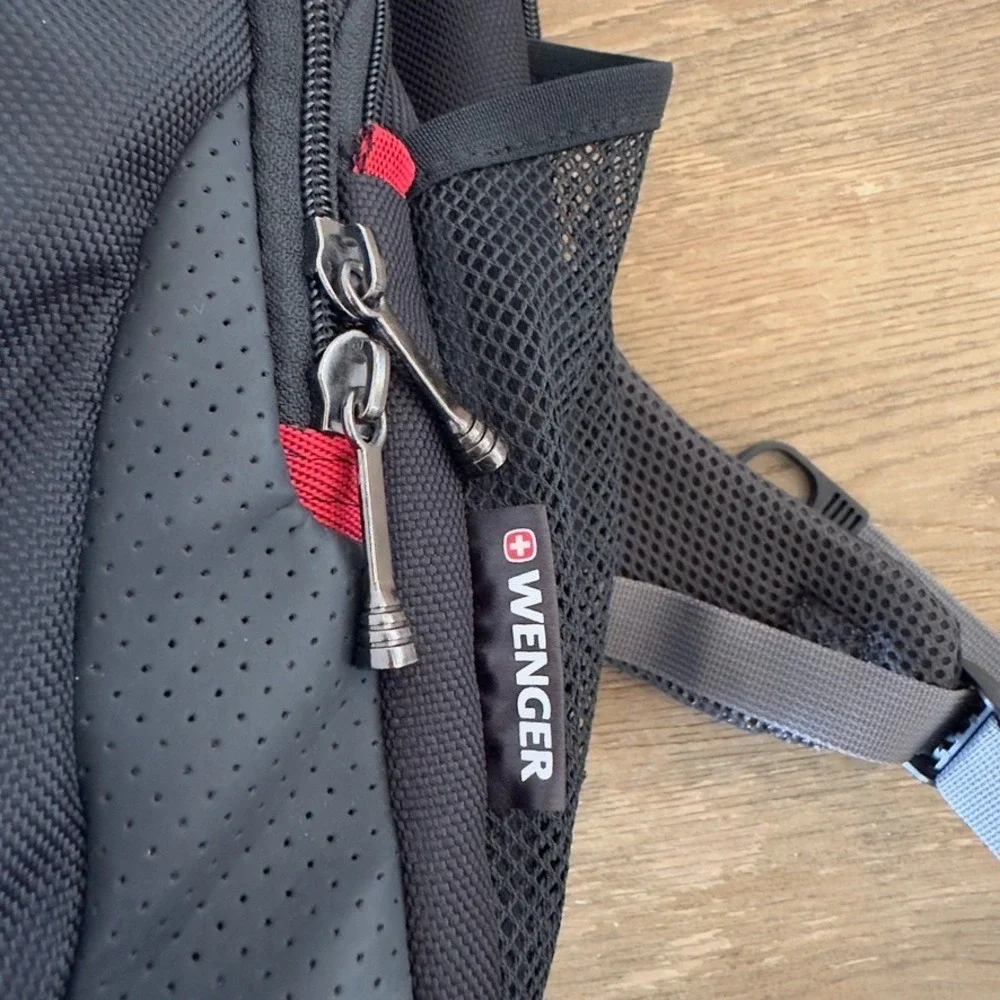 SWISSGEAR Wenger Legacy 16